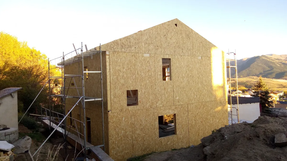 Constructeur de chalet